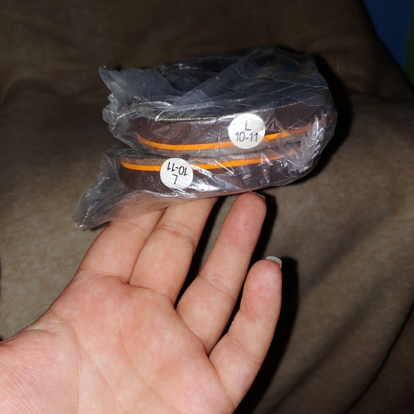 Flip flops - Picture 2 of 2